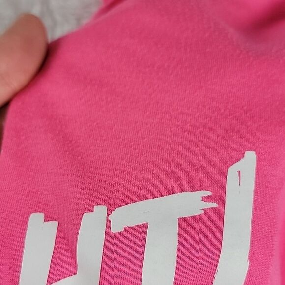 UNDER ARMOUR Breast Cancer Tee Shirt - Picture 5 of 5